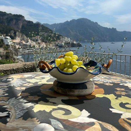 Appartamento Di Raphael Con Discesa Privata Al Mare Амалфи Екстериор снимка